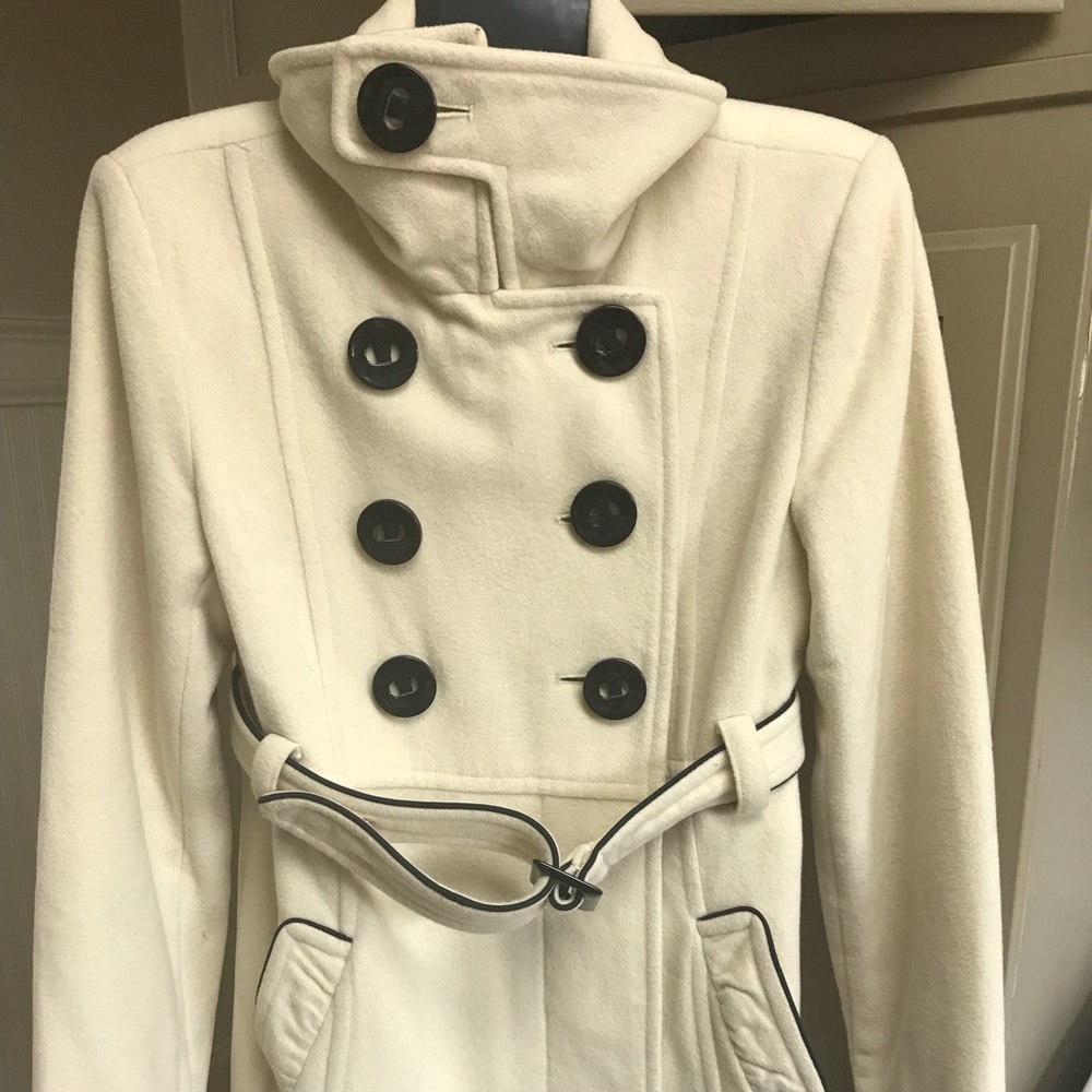 Women’s Bebe white wool coat